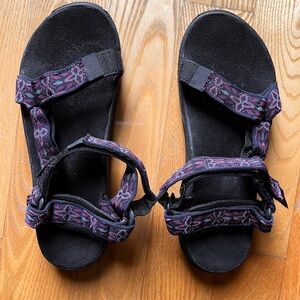 Teva Women's Universal Sandals, Size 10, Blue Floral, Adjustable Flats, Sport